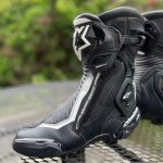 Test bottes Alpinestars Stella SMX Plus V2 : racing mais confortables Moto Station