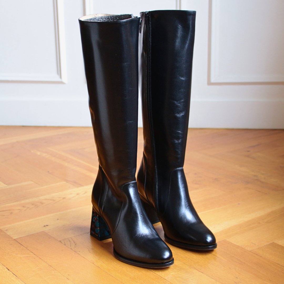 botte-noir-haute-177ism-1.jpg Victoria Botte Haute Agneau Noir – Image 1