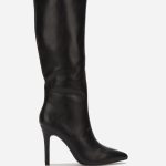 Bottes pointues noires avec talon aiguille
