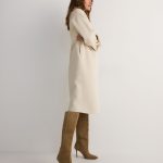 Bottes en daim à talon Couleur beige RESERVED 877BD 08X