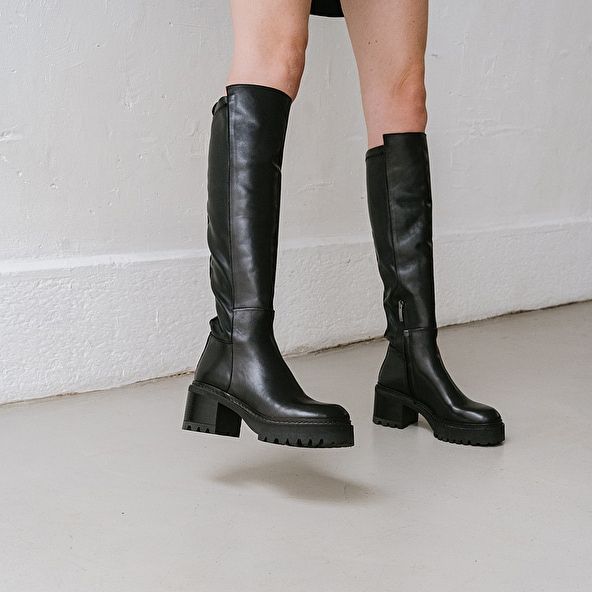 bottes-femme-jonak-357nhk-1.jpg Bottes à semelles crantées en cuir et stretch noir | Jonak – Image 1