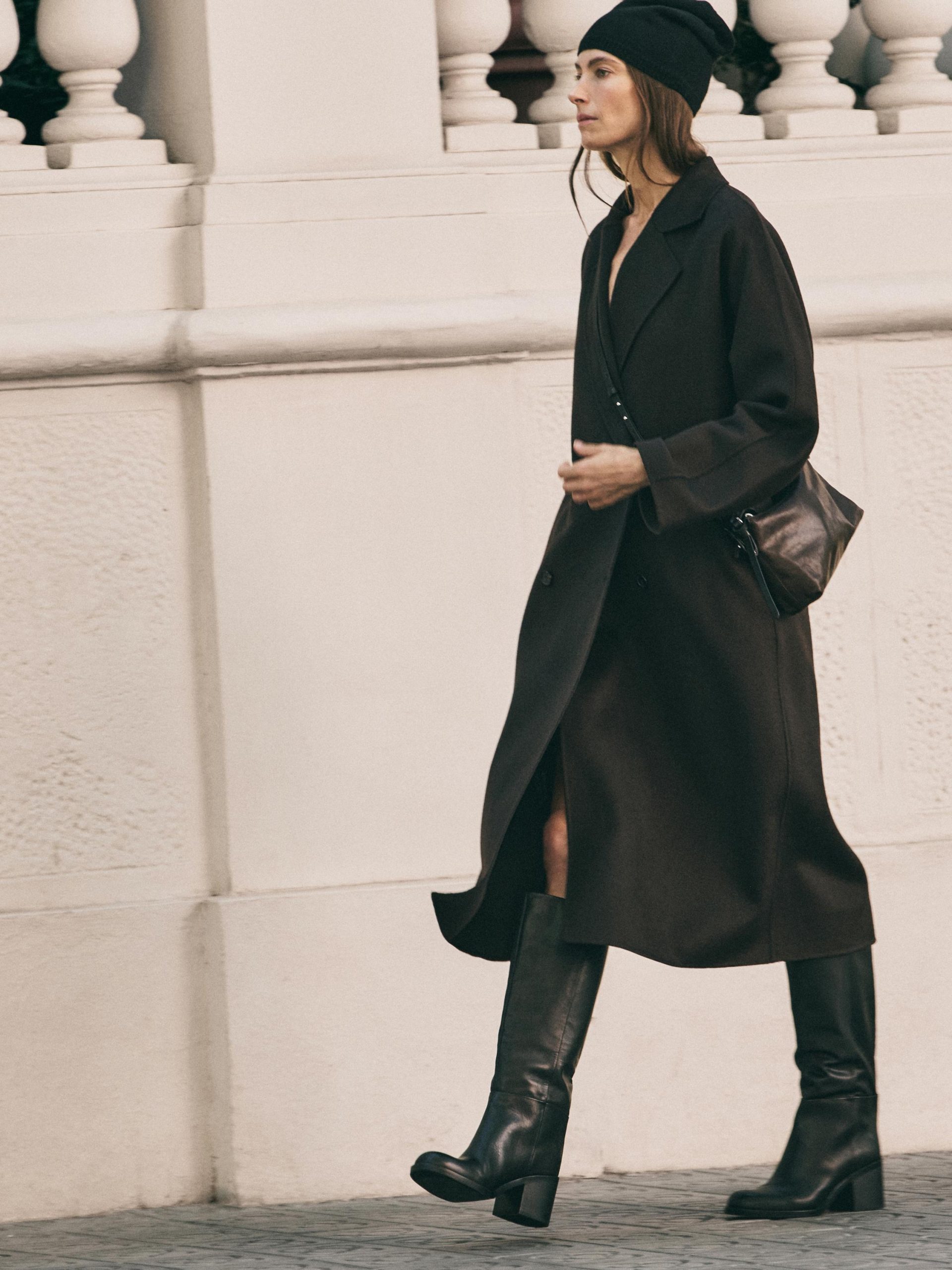 bottes-massimo-dutti-012vrm-1.jpg Massimo Dutti Bottine Talon Large Bottines Talons Bottines Femme Massimo Dutti Bottines Chelsea – Image 1