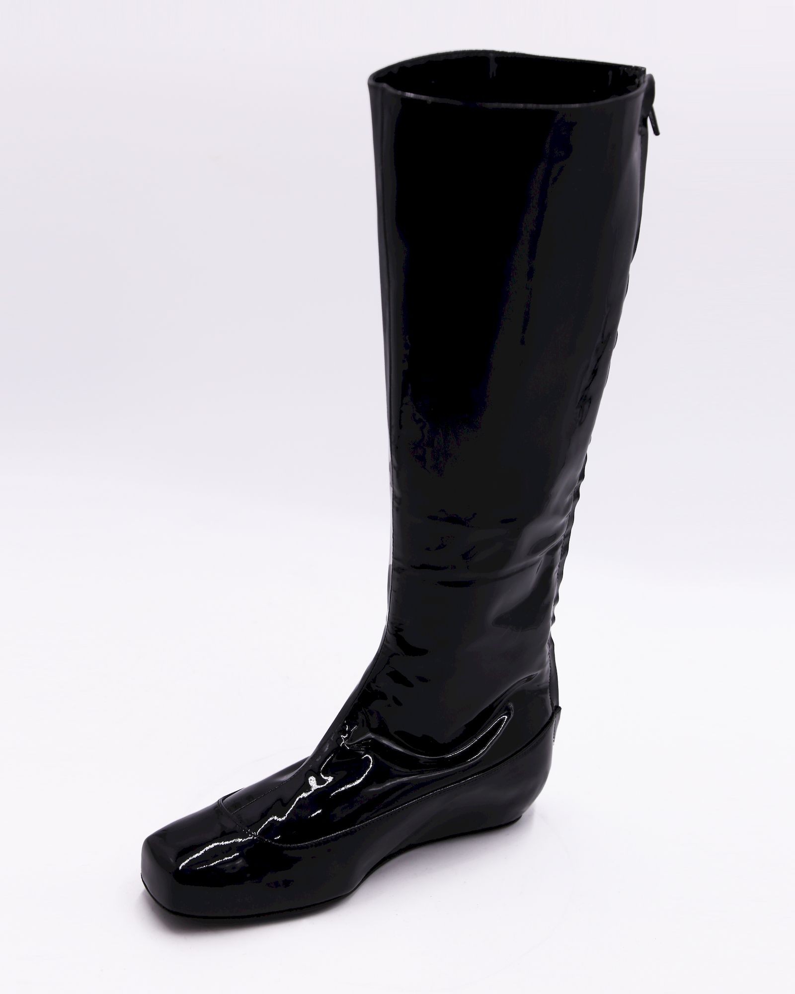 bottes-plates-noires-544nfk-1.jpg Bottes plates en cuir vernis Lanvin – Image 1