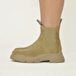 Bottines en suède taupe Voile Blanche