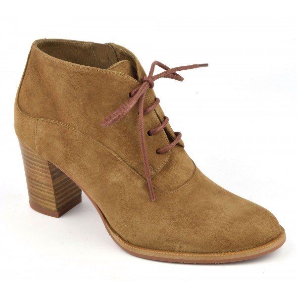 bottines-daim-camel-478jac-1.jpg Bottines à lacets, daim camel, F2425 – Image 1