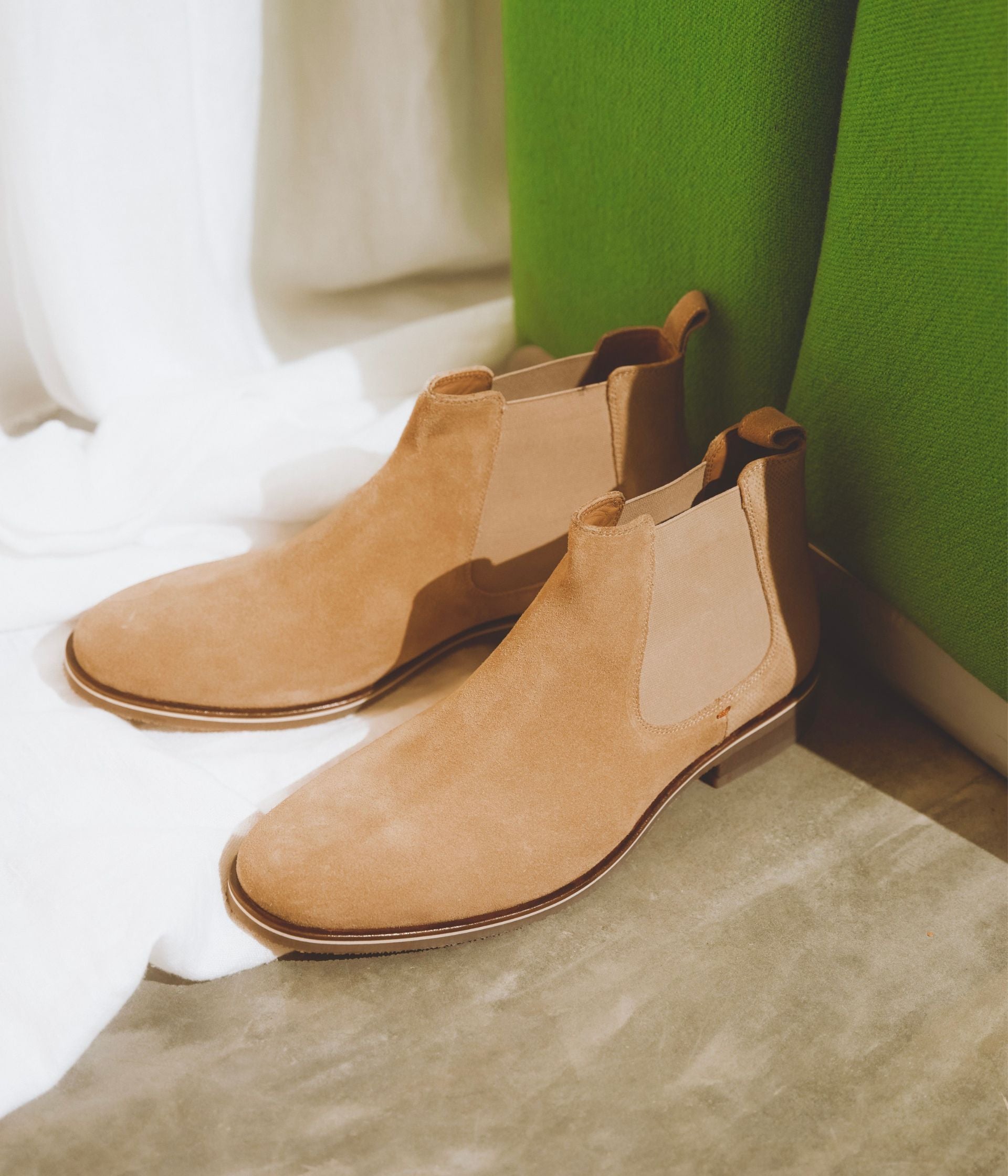 bottines-daim-homme-549etv-1.jpg CHELSEA BOOTS OSKAR BEIGE Bocage Homme | Bocage – Image 1
