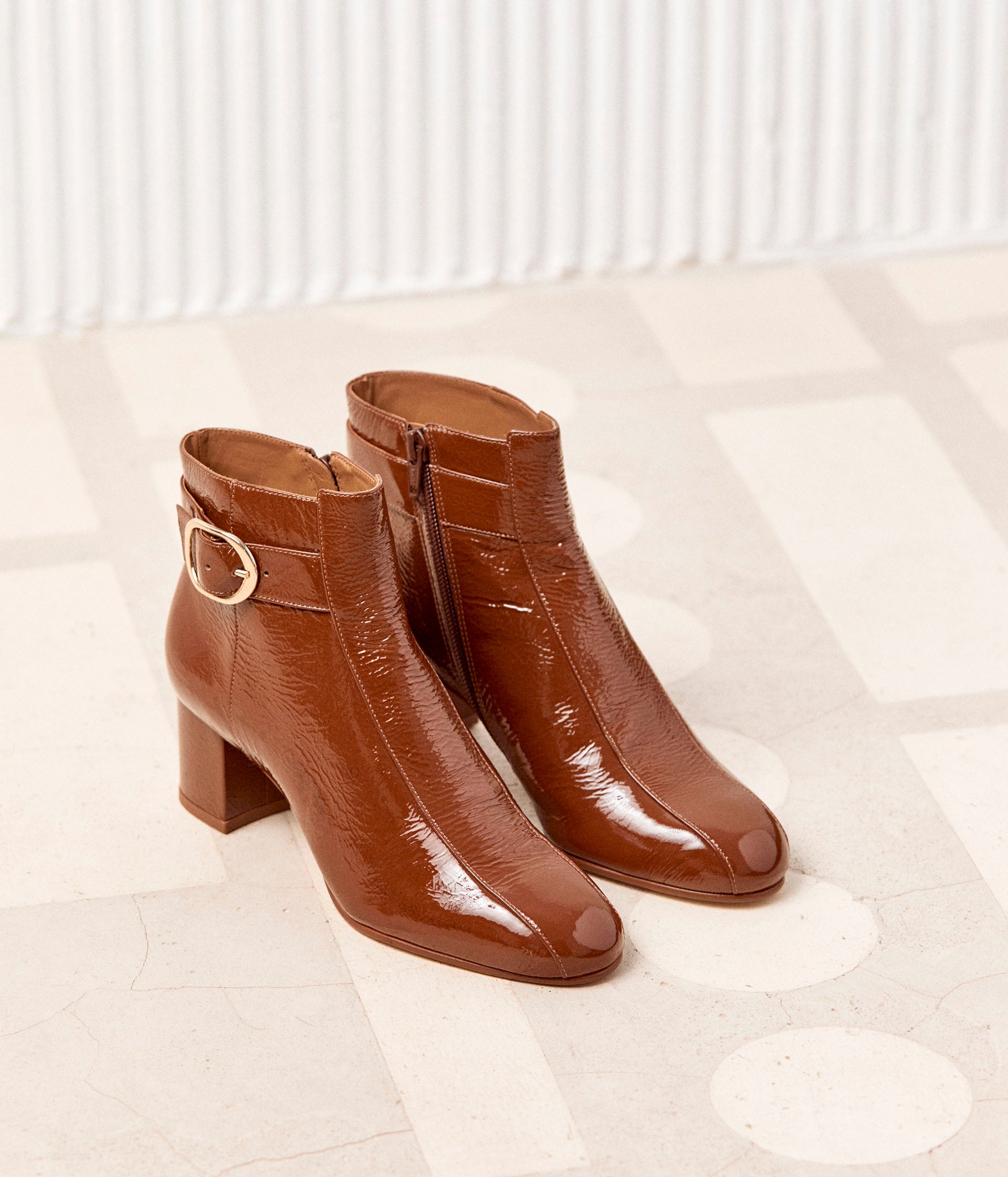 bottines-vernis-114sbr-1.jpg Bottines vernies Serena | Mellow Yellow Femme | Mellow Yellow – Image 1