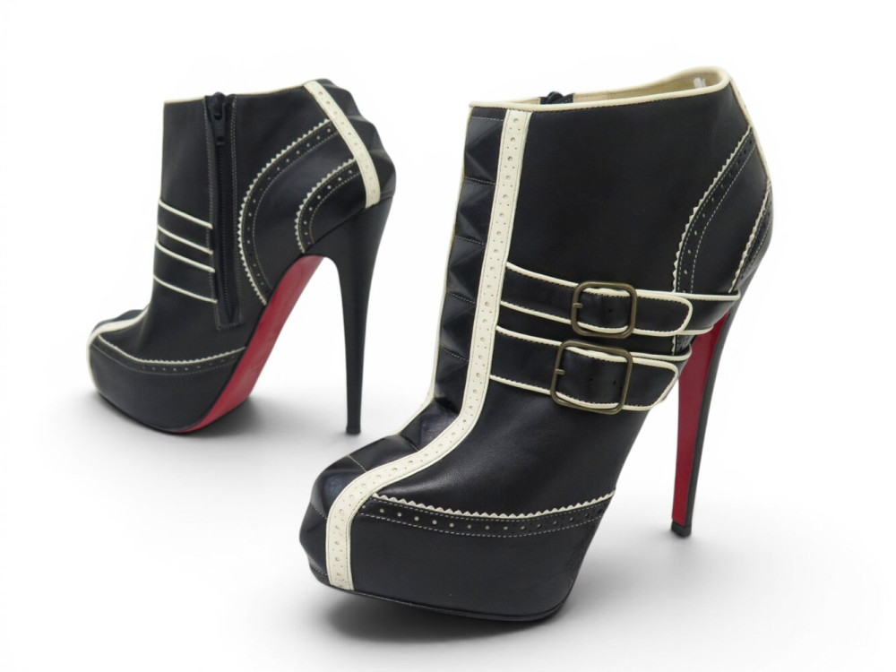 louboutin-bottines-839drh-1.jpg chaussures christian louboutin bottines bobo 38.5 cuir – Image 1