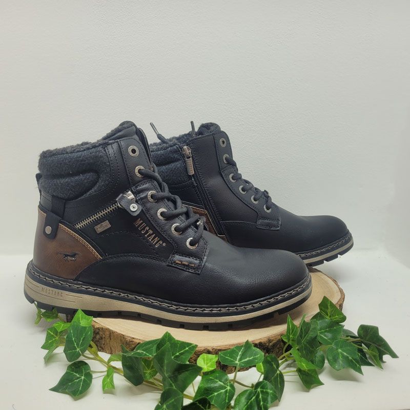 mustang-bottines-275foj-1.jpg Bottine noire semelle blanche Mustang – Image 1