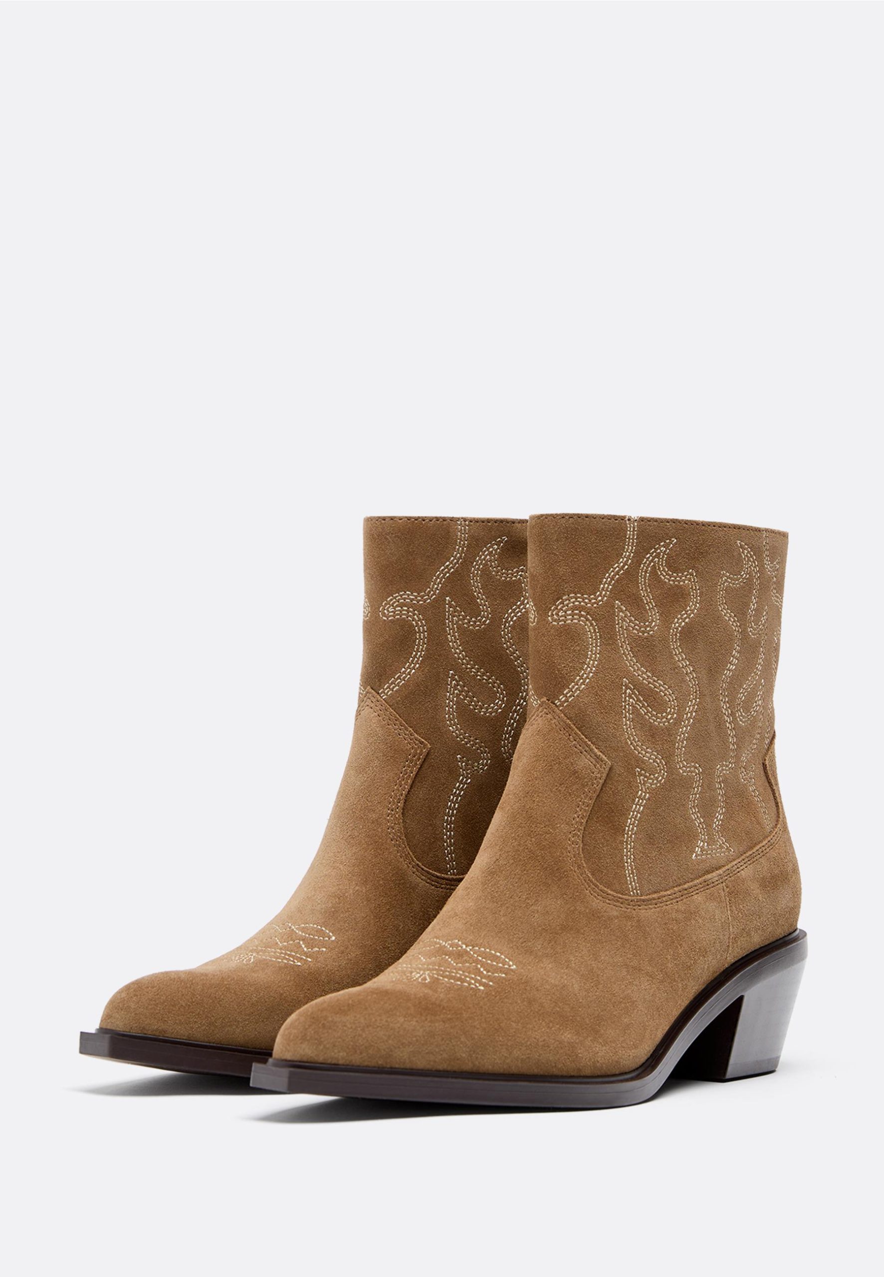 stradivarius-bottes-208jfp-1.jpg Bottes À Talons | Stradivarius France – Image 1